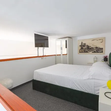 King's Street Apartment *